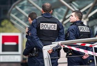 Fransa'da askeri mühimmat deposu soyuldu