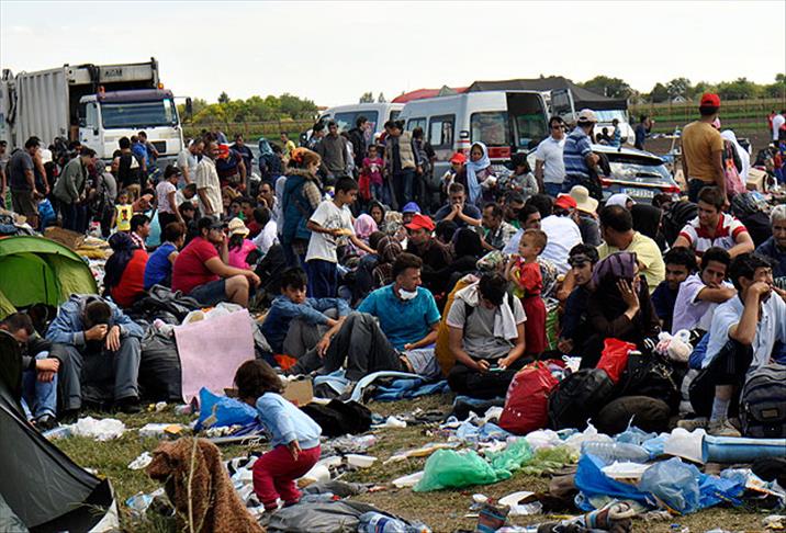 Sığınmacıların Macaristan'a girişi devam ediyor