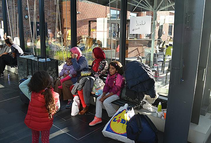 Binin üzerinde sığınmacı Danimarka'dan İsveç'e geçti