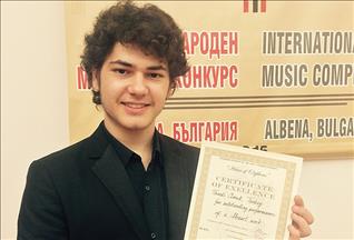 Suriyeli 'müzik dehası' uluslararası yarışmada birinci oldu