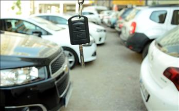 İkinci el otomobil fiyatları 'kanat taktı'