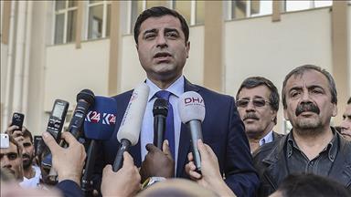 'Barıştan ürkenler var'