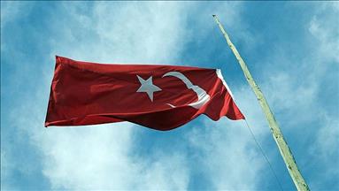 داود أوغلو يعلن الحداد لثلاثة أيام من أجل ضحايا هجوم أنقرة الإرهابي