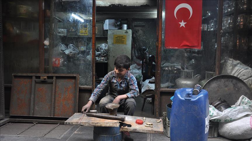 کودکان سوری در ترکیه کار و هنر می‌آموزند