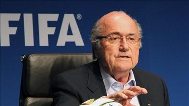 Sepp Blatter hastaneye kaldırıldı