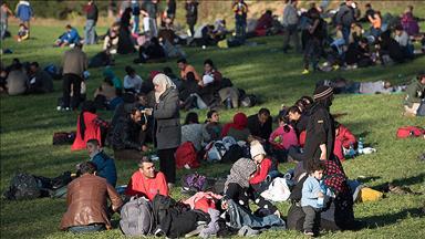 Avusturya hükümetine 'insan kaçakçılığı' davası