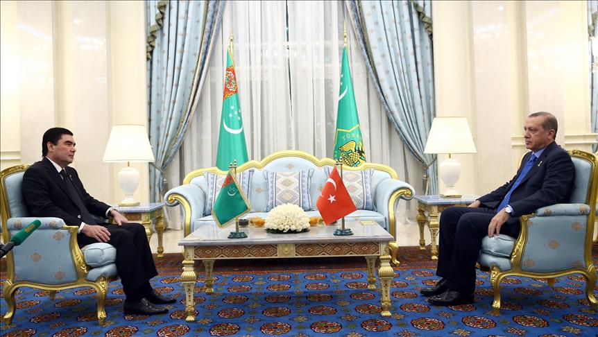 دیدار اردوغان با بردی محمداف در عشق آباد