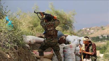 مقتل 33 حوثياً في غارات للتحالف على مواقع الحوثيين بتعز اليمنية