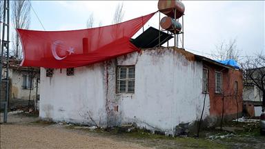 Şehit Aktaş'ın kirada oturan annesine ev alınacak  