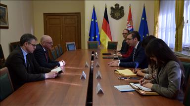 Вучиќ: Србија подготвена за решавање на мигрантската криза со европски препораки