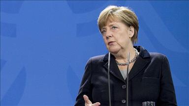 Merkel urges Putin to step in for cease-fire in Ukraine