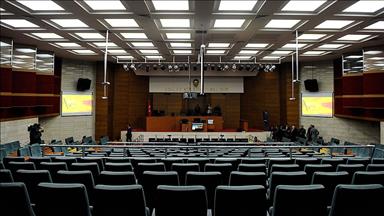 Emniyet binaları dışında örgütlenmişler