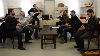 Acılarını müzikle paylaşıyorlar 