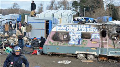 Brexit 'could see Calais Jungle move from France to UK'