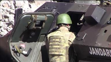 Teröristlere 'çocukları canlı kalkan olarak kullanmayın' uyarısı