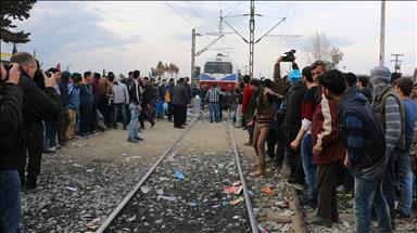 Одблокирана меѓународната железничка линија во Идомени