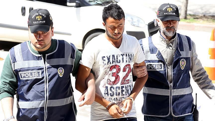 Sahte polis suçüstü yakalandı