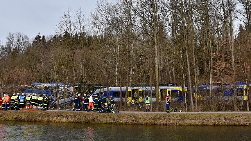 Belçika'da tren kazası: 3 ölü, 40 yaralı