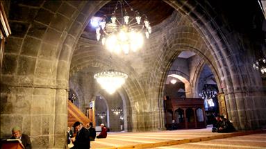 Мечети Эрзурума и Сиирта готовы к месяцу Рамазан