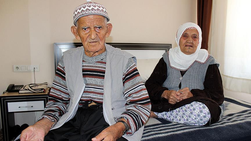 Terör mağduru yaşlı çiftin ev özlemi