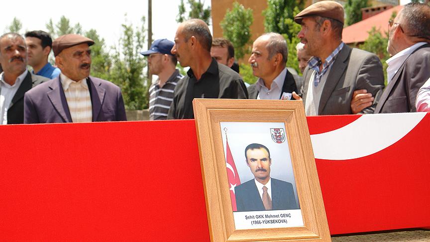 Şehit korucu Genç'in cenazesi toprağa verildi