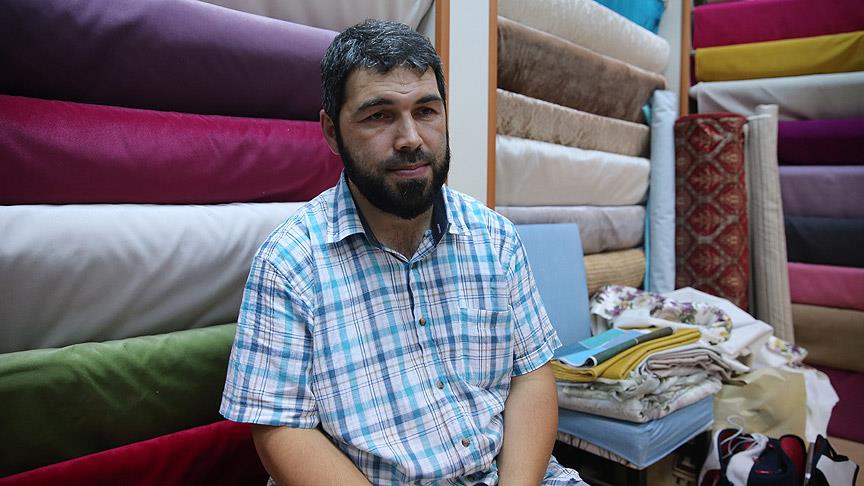 Yaralı arkadaşına yardım ederken şehit oldu  