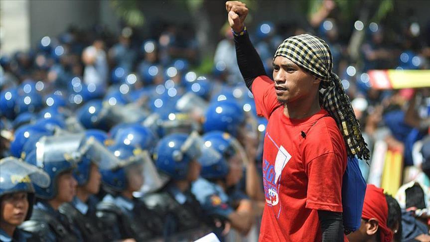 Philippines VP opposes Marcos' burial in hero cemetery