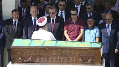 Kocatepe'nin 25 yıllık baş imam hatibi son yolculuğuna uğurlandı