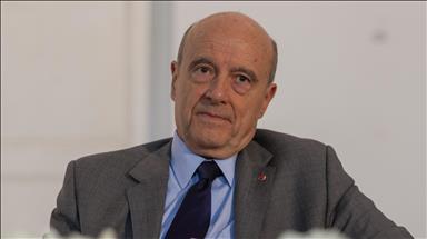 استطلاع رأي:تقدم آلان جوبي على ساركوزي بالانتخابات الرئاسية التمهيدية