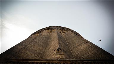 'Tuğrul Kulesi' ihtişamıyla çağlara meydan okuyor