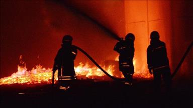 حريق مصنع ملابس بالعاصمة الهندية يسفر عن مصرع ١٣ شخصاً 