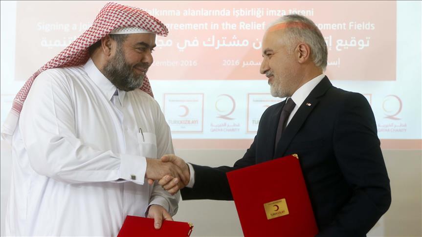 امضای توافقنامه هلال احمر ترکیه و مؤسسه خیریه قطر برای مردم سوریه‌