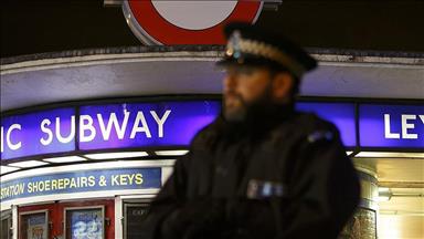 صرخ "أريد قتل مسلم" قبل طعنه راكب مترو بلندن