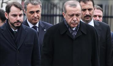 أردوغان يتفقد مكان الهجوم الإرهابي في إسطنبول    