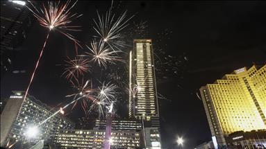 Земјите од источна Азија влегоа во Новата 2017 со огномет и балони