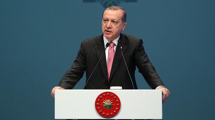 اردوغان: یکی از مشکلات بزرگ قرن حاضر سطحی شدن فرهنگ است