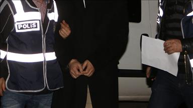 İzmir merkezli FETÖ operasyonunda 27 gözaltı