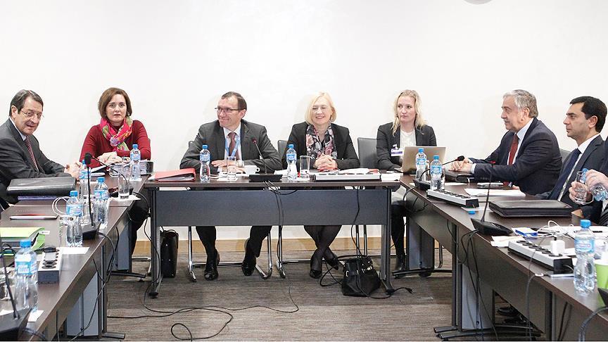 Cyprus talks to resume April 11