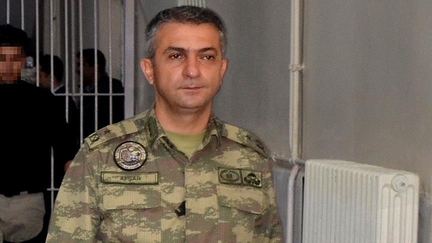 Yöneticileri kışlaya çağırıp derdest edeceklerdi