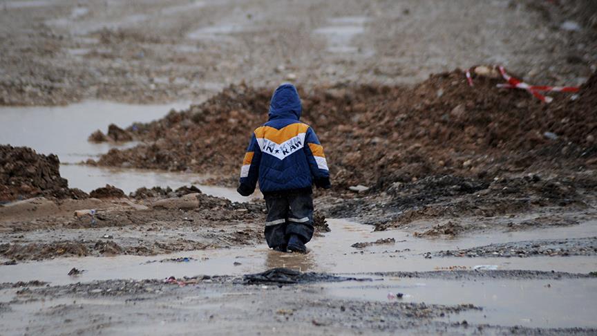  Musullular şiddetli yağmur sayesinde 'cenazelerini' defnedebildi