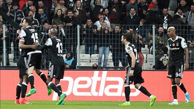 Beşiktaş Vodafone Arena'da coşuyor