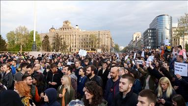 Младите во Белград и вечерва протестираат против победата на Вучиќ
