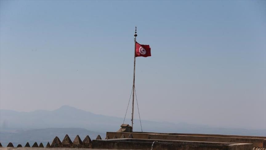 "نداء تونس": لا يمكن المساس بمتانة علاقات تونس مع ليبيا والجزائر   