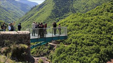 Türkiye'nin en yüksek cam seyir terasına yoğun ilgi