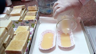 Lise öğrencileri Van Gölü suyundan üç çeşit sabun üretti