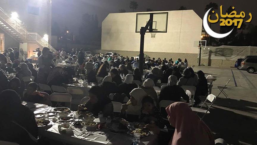 ضیافت افطار بنیاد جامعه ترک‌های آمریکا برای مسلمانان لس‌آنجلس