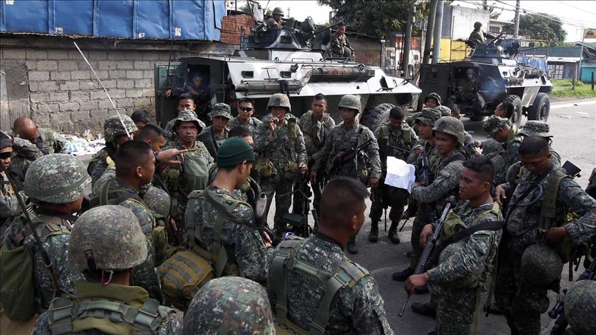 Philippine troops seize $1.6M from besieged terror base
