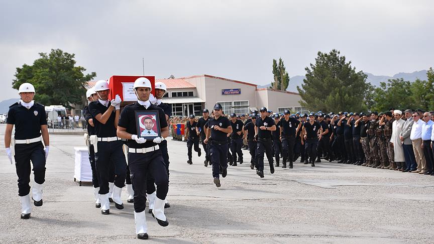 Şırnak'ta şehit polis için tören