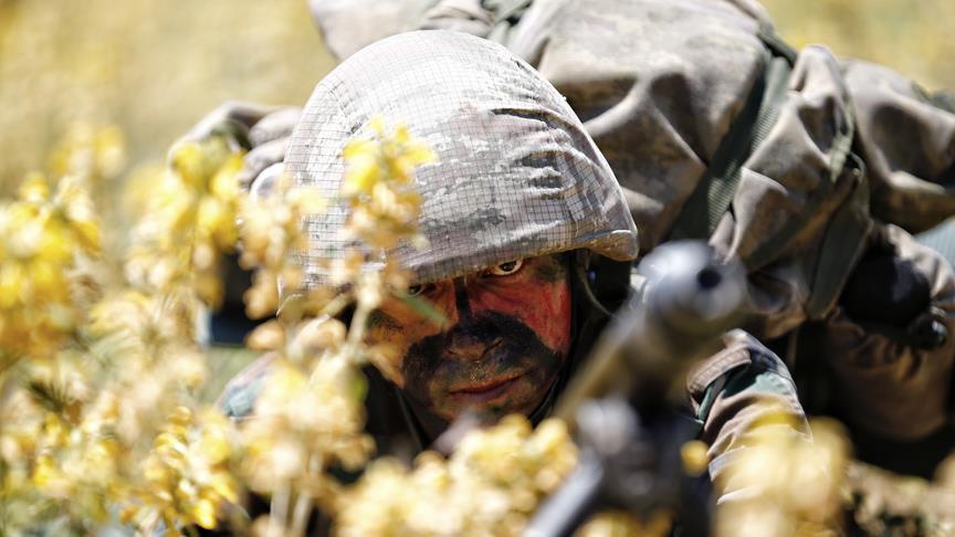 تركيا.. توقيف 6 مشتبه في انتمائهم لـ"بي كا كا" الإرهابية في "وان"