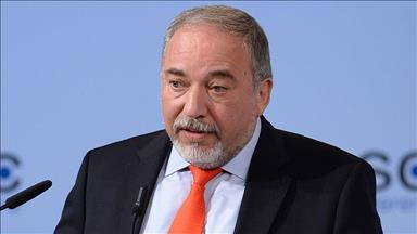 متدينون يهود يهاجمون موكب وزير الدفاع ليبرمان 